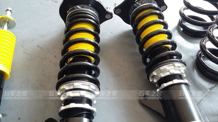 十代思域绞牙避震效果图,思域鱼眼塔顶