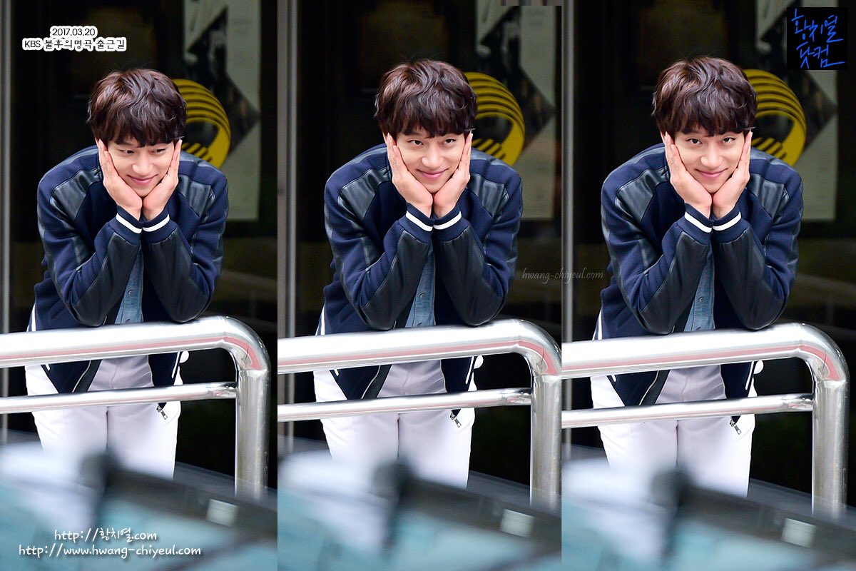 170327每周一都如此鲜嫩！黄MC“不朽”上班造型盘点