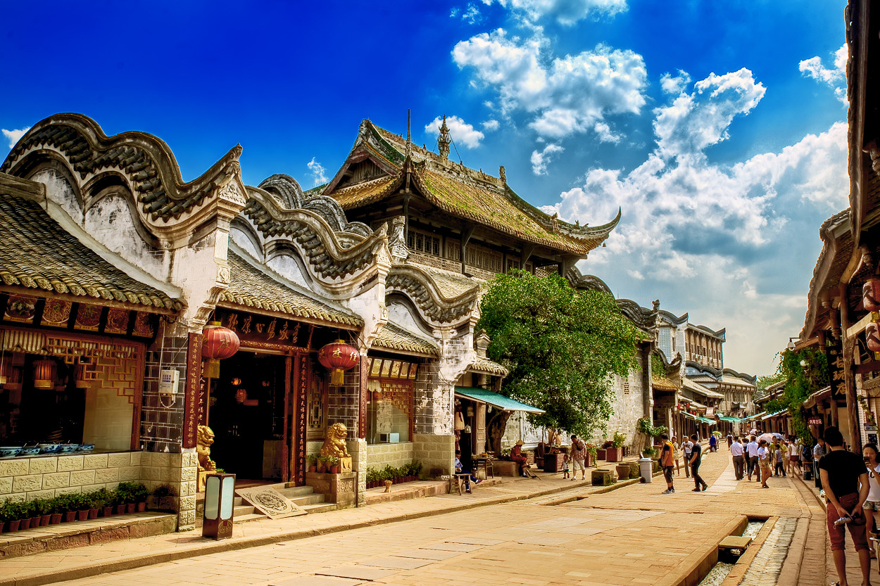 推荐一下成都拍婚纱照的地方,成都几月份拍婚纱照比较好