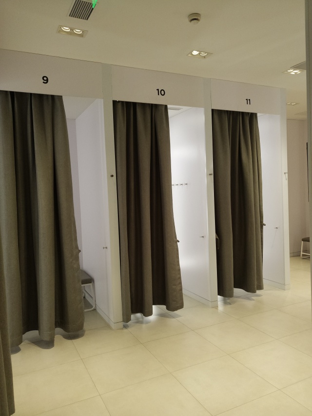 试衣间店铺测评,试衣间拍照哪家强