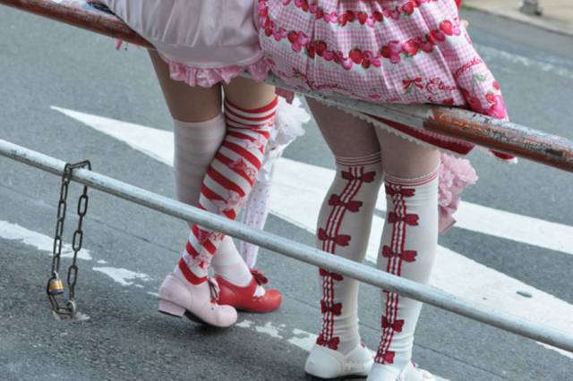 同事看到我就哈哈大笑,同事问我为什么对着屏幕发呆