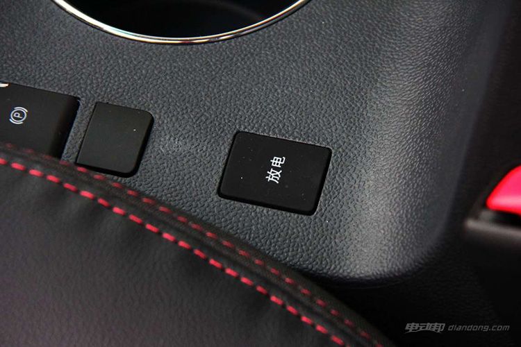 2017款比亚迪e5300购车手册：推荐尊贵型