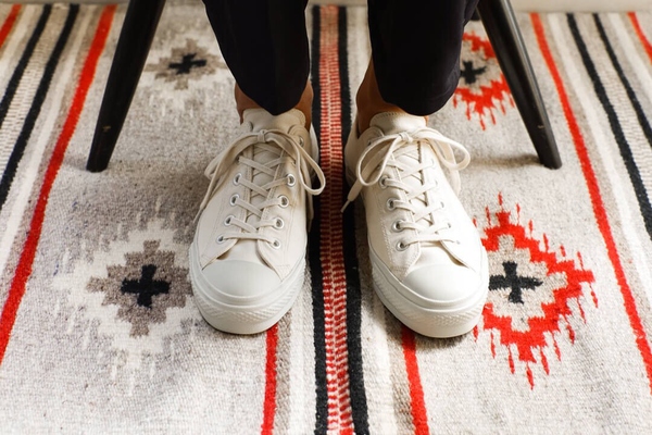 好看耐操不跟风，不一样的小白鞋不一样的你