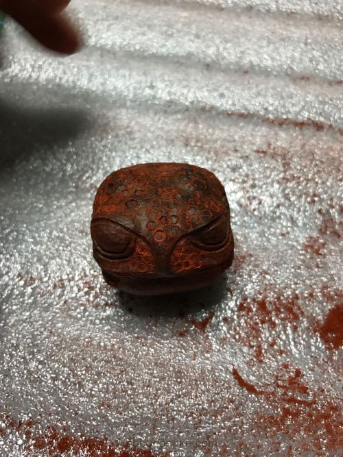 小叶紫檀木刻蟾蜍