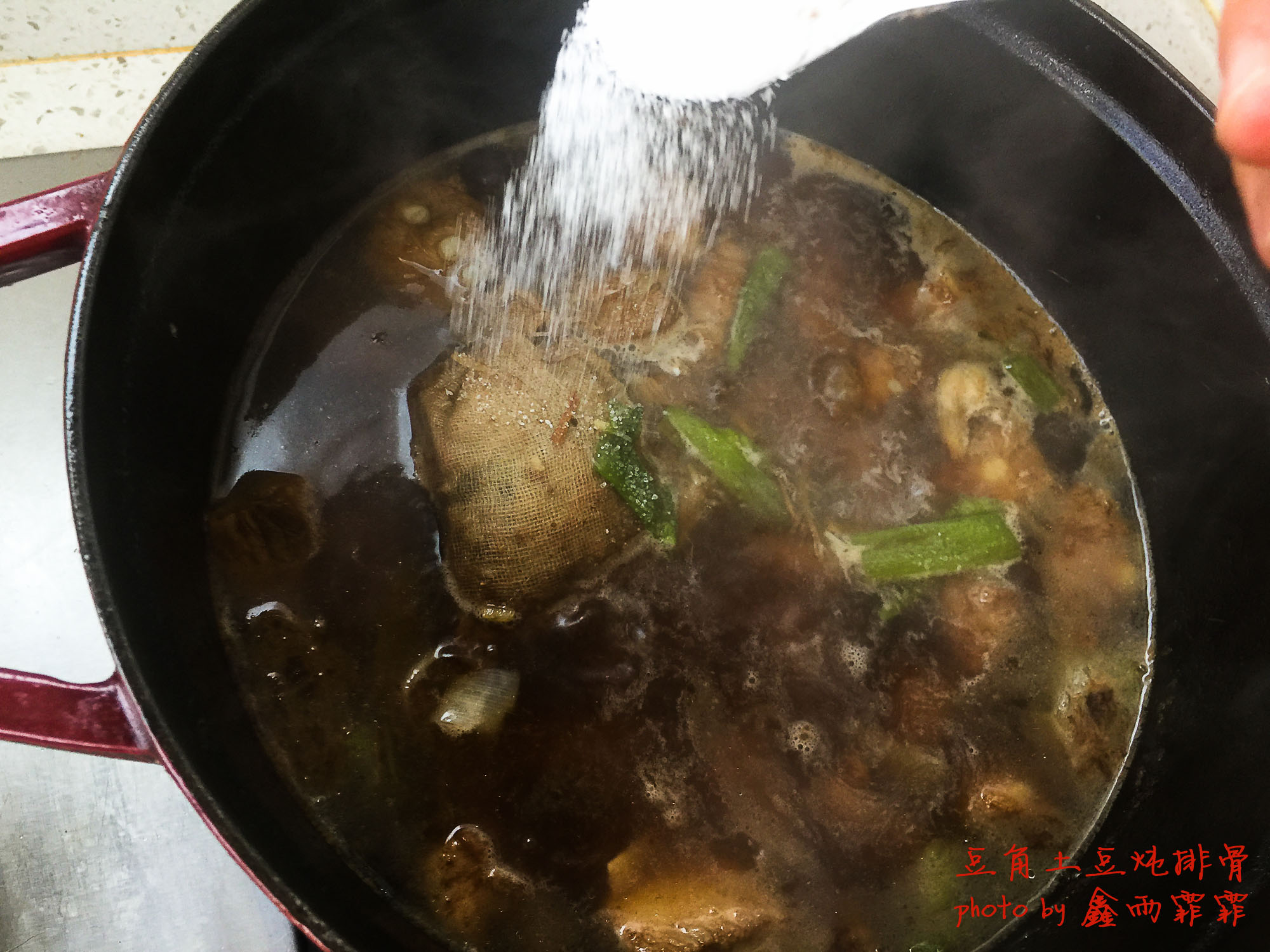 为什么自己做的排骨嚼不动,排骨做时腥味特别大什么原因