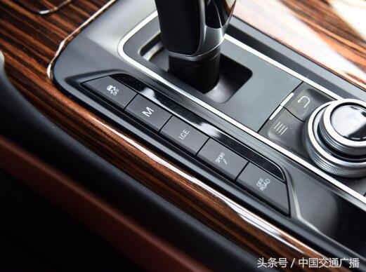 车友会试驾浩然篇——城市如蜗牛赛道如猛牛的玛莎拉蒂