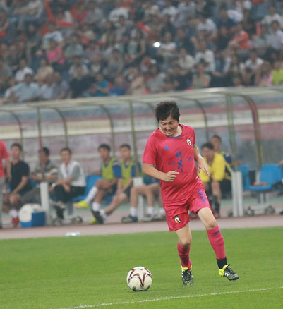 国足中韩长沙胜利,国足比赛张艺兴领唱