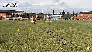 足球带球节奏变化的练习,普通带球变化节奏技巧