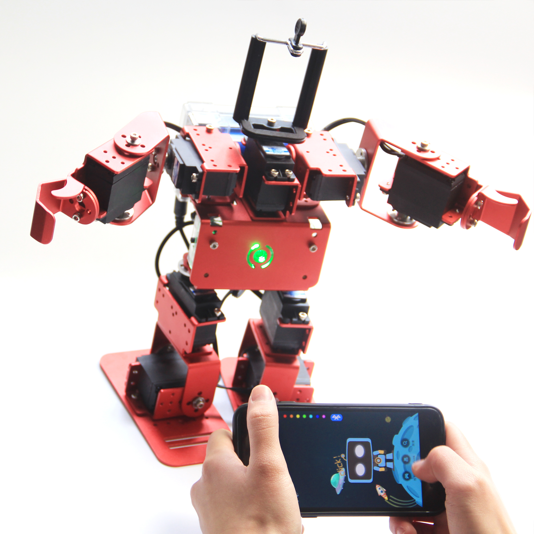 这个厉害了，厦门四个大学生造了一个钢铁侠