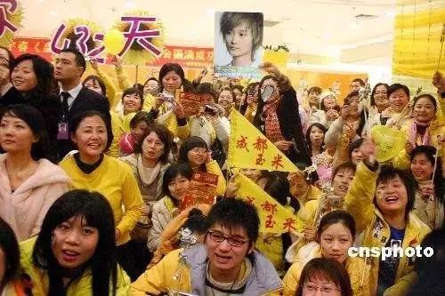 如果时光倒流你还会选择认识她吗,如果时光倒退你还会爱他吗