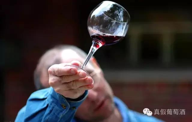 张裕葡萄酒怎么辨别真假,怎样辨别进口葡萄酒的真假