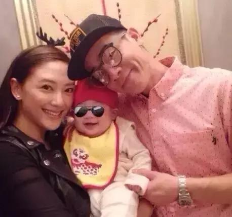 如何评价陈小春父子,陈小春和好哥们