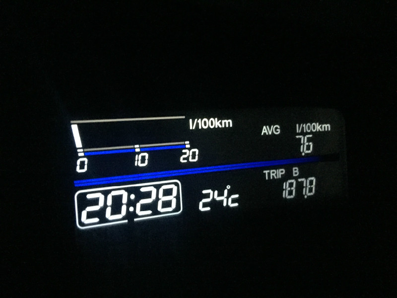 杰德10万公里需要换火花塞吗,本田杰德更换轮胎哪个性价比高