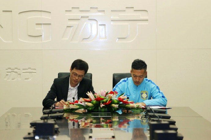 郑智球场上的拼命三郎,谁能接替郑智的位置