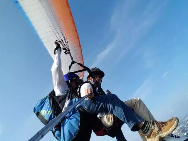 嗨玩重庆滑翔伞,嗨玩踏青季