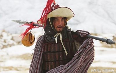 水浒传中豹子头林冲的事迹,四大名著水浒传主要讲了什么