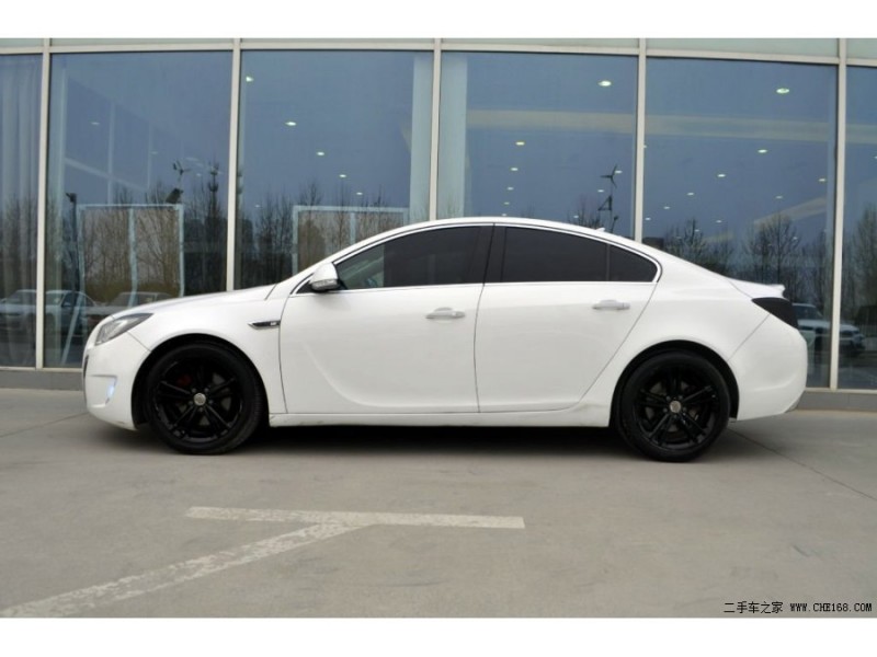 别克君威的运动版车型，220的马力输出现价12万