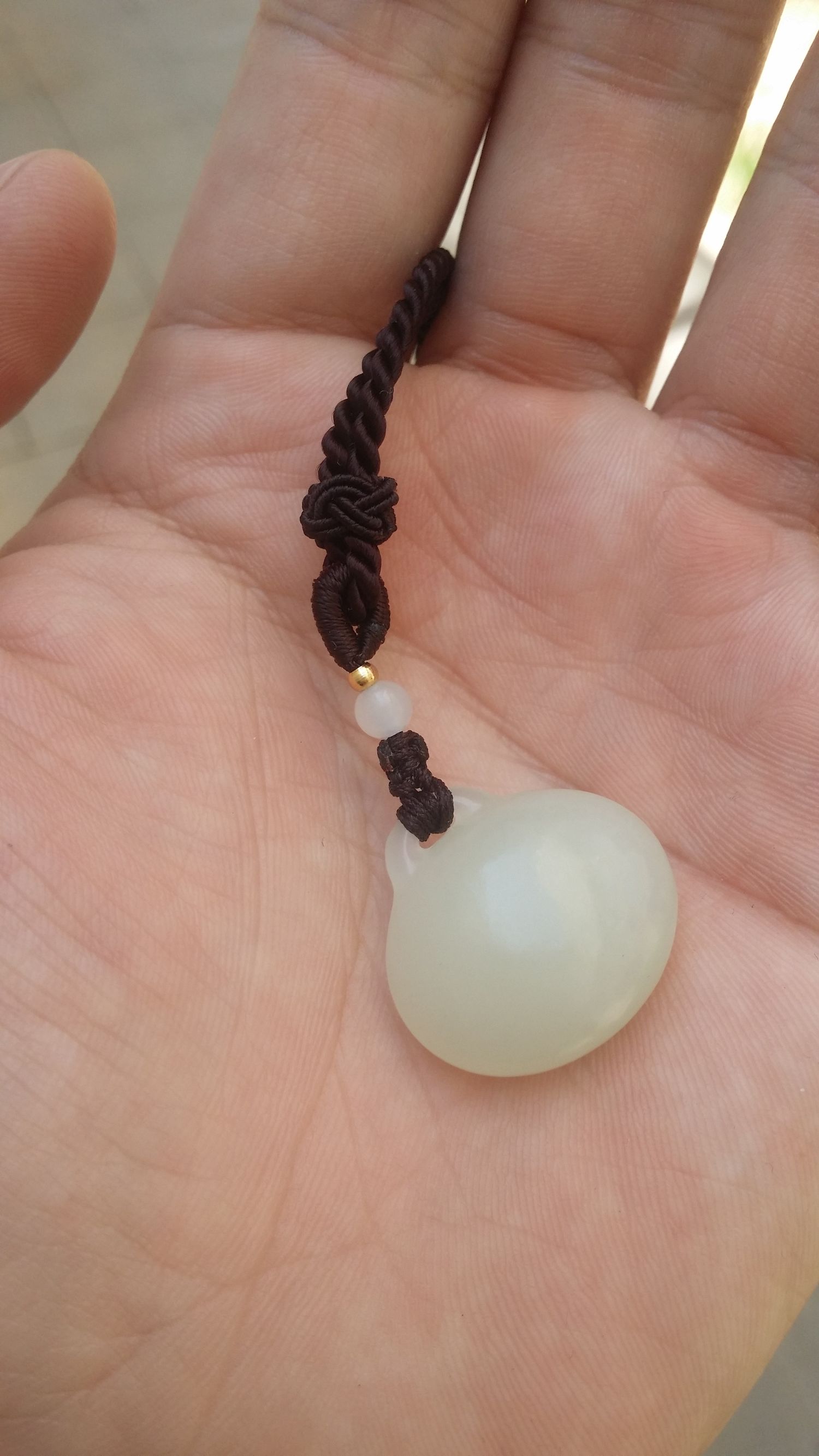 说一下我入手的第一块小石头（和田玉锁）