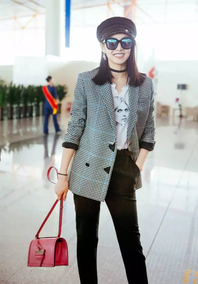 春天就要充满春意的包包,不一样的包包春天