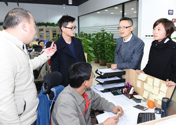 职代会民主管理,坚持落实职代会制度