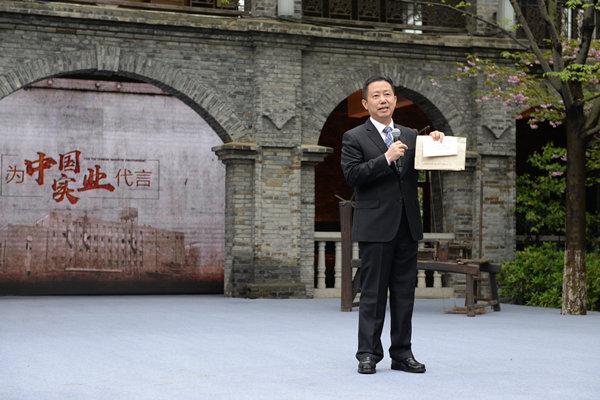 红豆集团董事长周海江,红豆刘连红与周海江