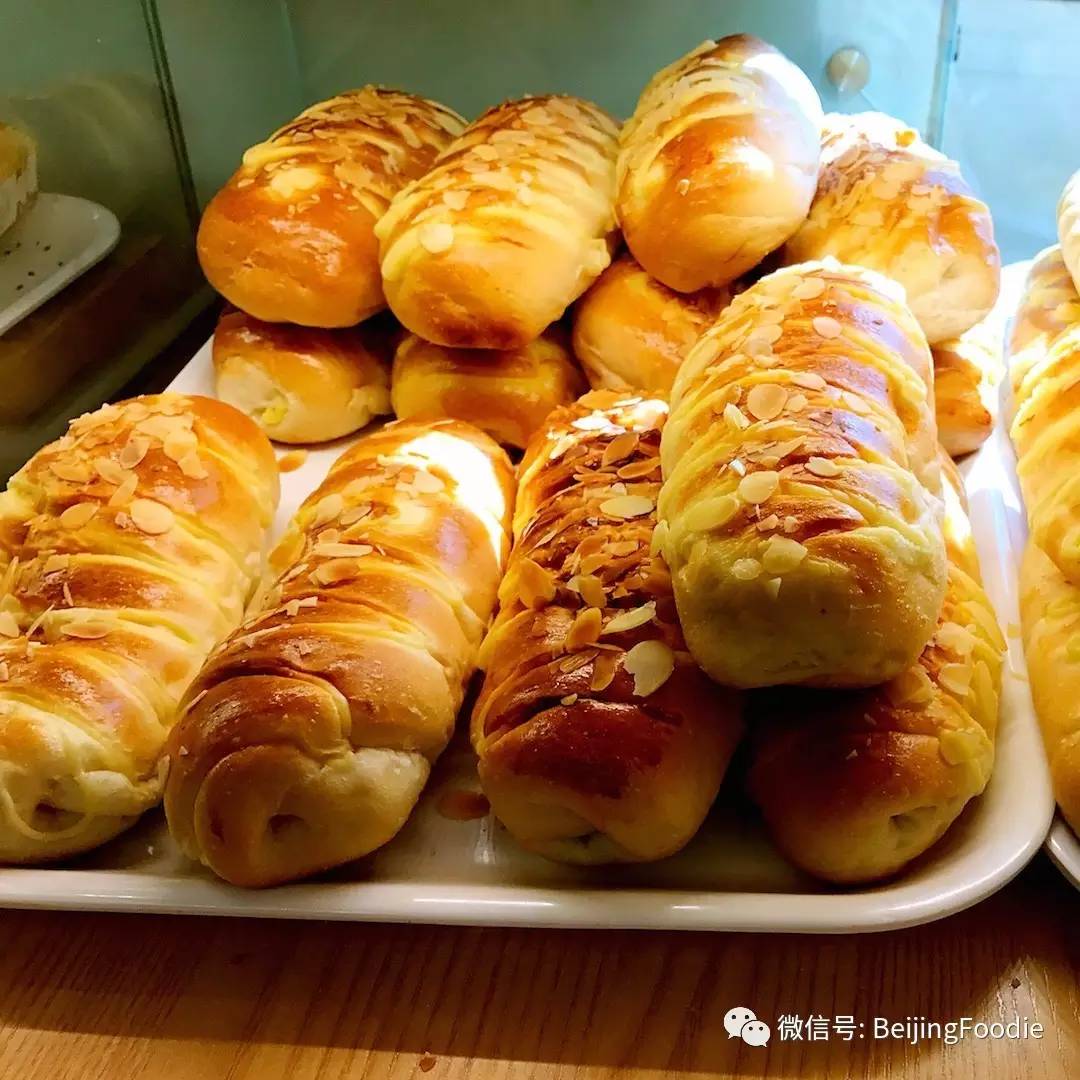 经典小牛角面包,卖了30年的油粉你吃过吗