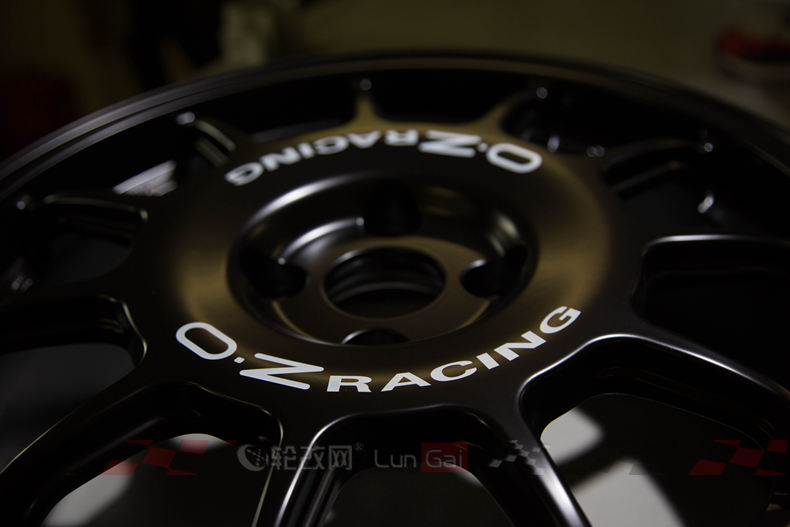 任性的4孔小轮——OZLeggenda轮毂细节展现