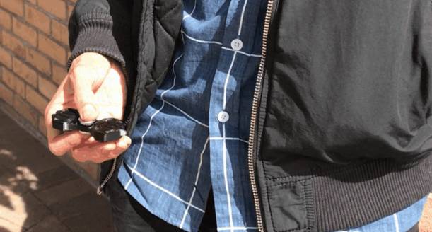 只能转不能锤的指尖陀螺,科技感十足的指尖陀螺100种玩法