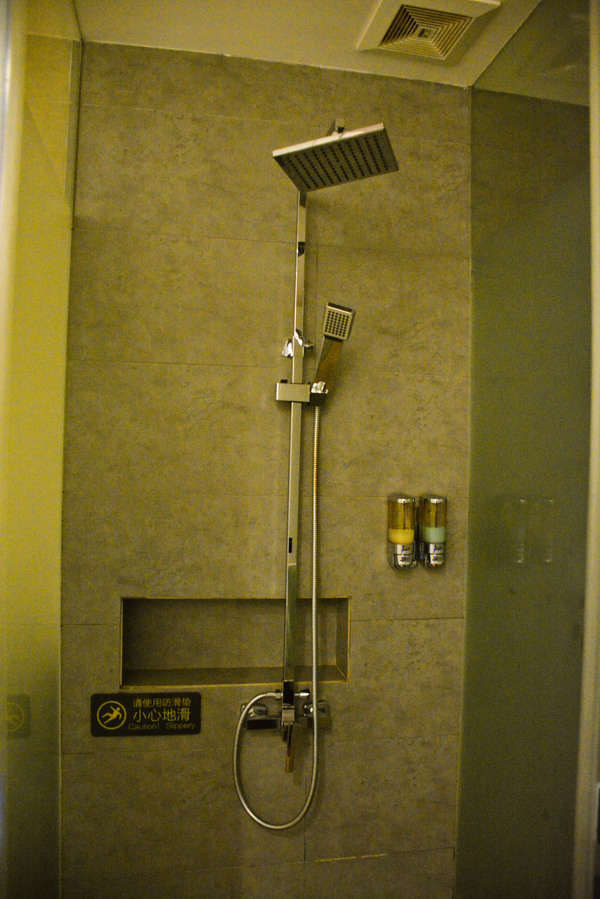 华里酒店属于几星级,汉庭酒店为啥无线网很卡