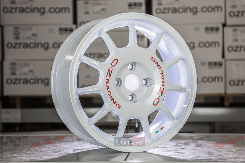 任性的4孔小轮——OZLeggenda轮毂细节展现