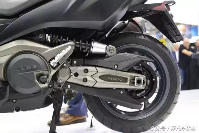 本田adv750和雅马哈tmax光阳ak550,光阳ak550premiumckd版大陆啥时候上市