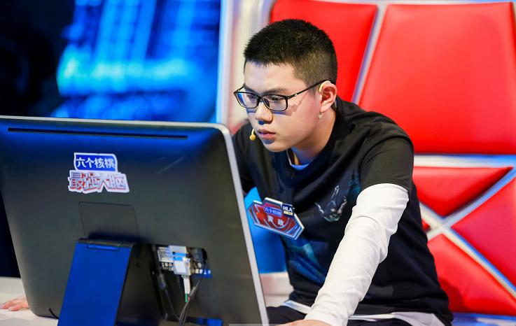 机器人也来凑热闹，美的智能王空调最强大脑最后一战打响