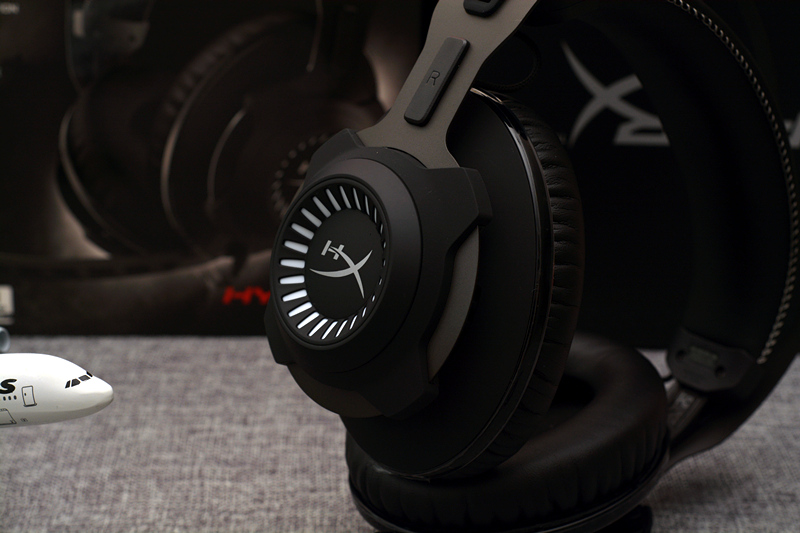 金士顿黑鹰和黑鹰s对比,黑鹰金士顿