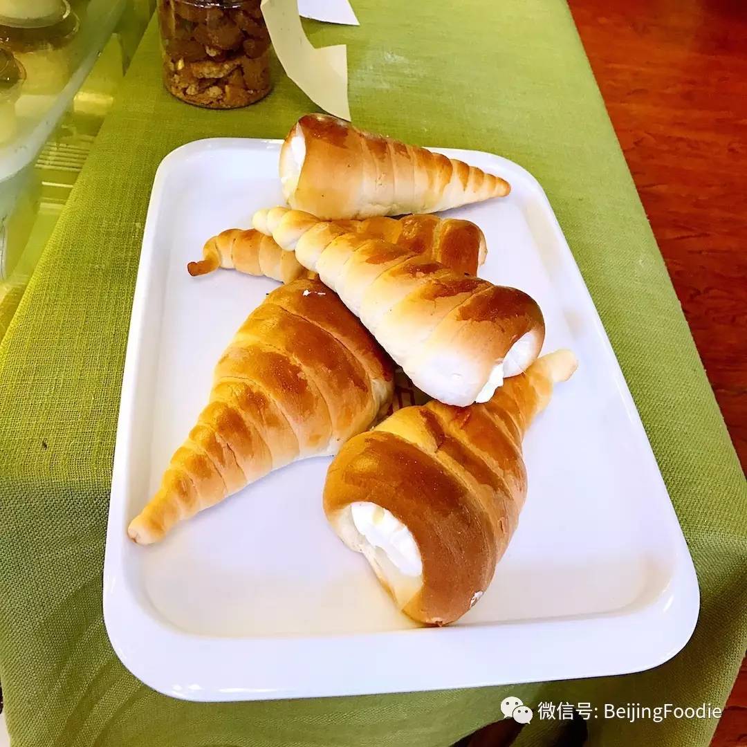 经典小牛角面包,卖了30年的油粉你吃过吗