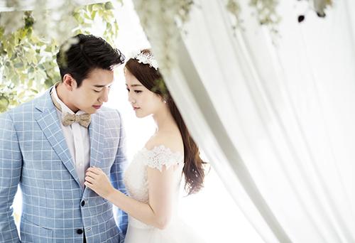 郑州婚纱摄影工作室哪家好？郑州婚纱摄影价格排名