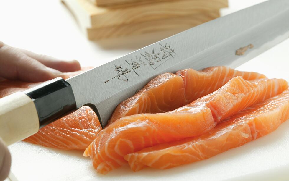 日本厨刀好还是德国厨刀好,最好的顶级厨刀