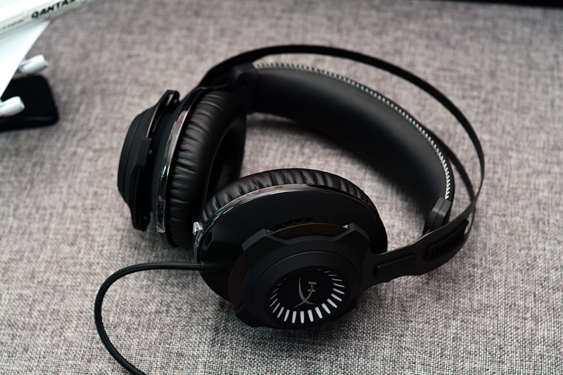 金士顿黑鹰和黑鹰s对比,黑鹰金士顿