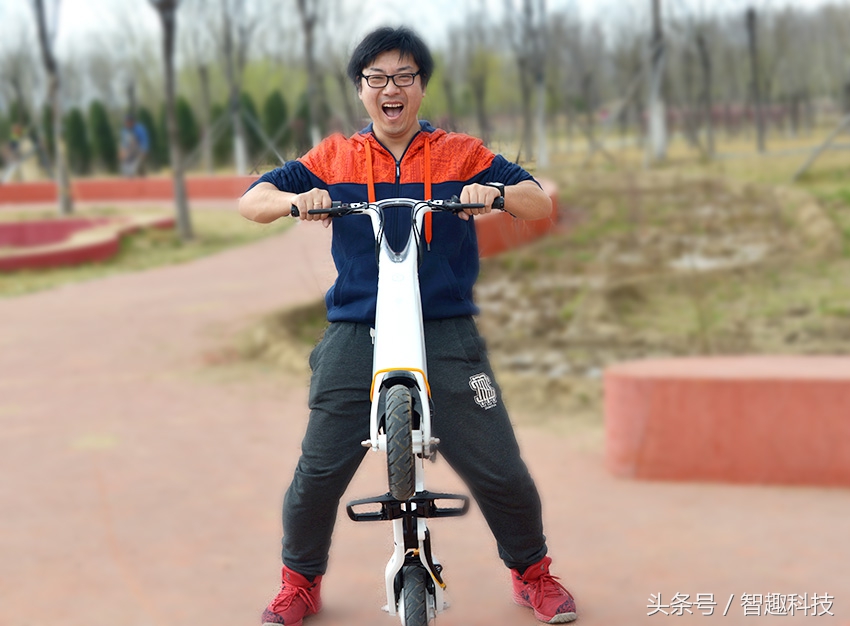 老婆儿子齐上阵视频,入门级电动车测评