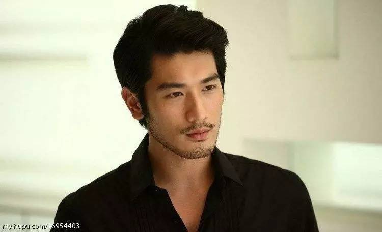 留小胡须有什么讲求,留胡须有技巧