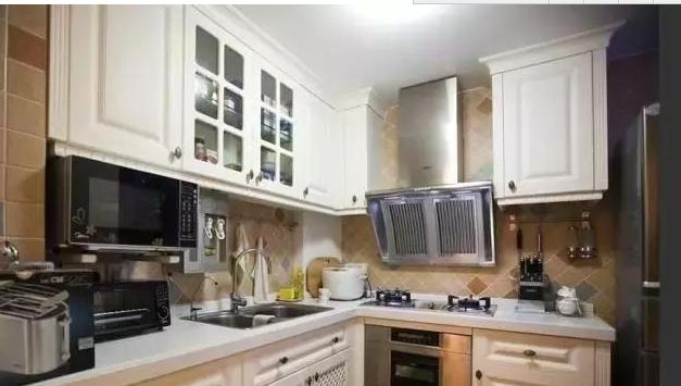 套房吸油烟机选择侧吸还是顶吸好,厨房油烟机顶吸式和侧吸式效果图