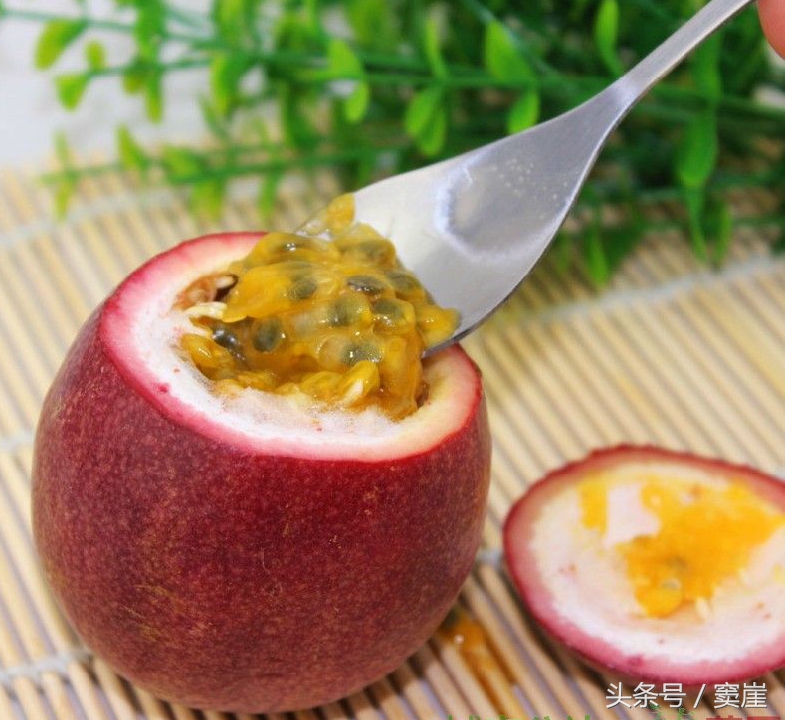 吃百香果有什么好处和功效,正确吃百香果的方法和视频