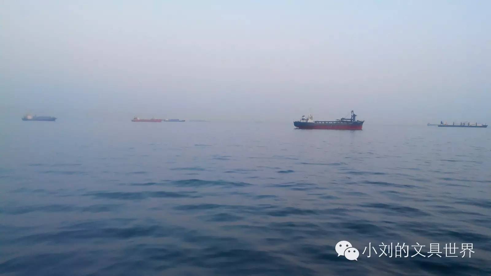 在香港本地船员一个月多少钱,香港渔业船员工资多少钱一个月