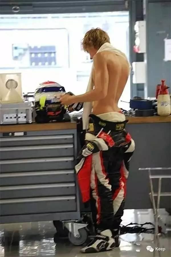 活肌肉死肌肉区别,健壮肌肉什么梗