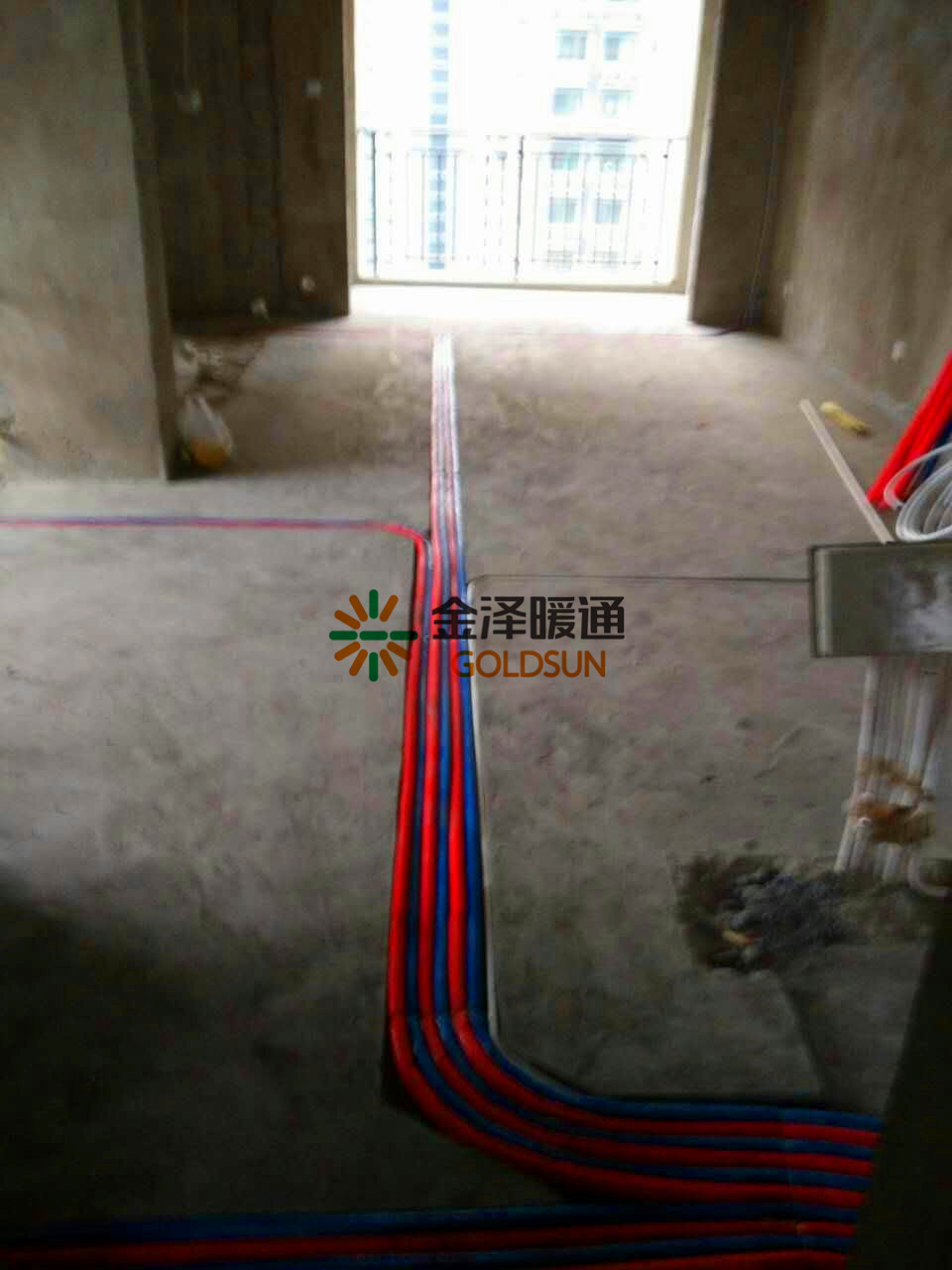 又来啦，今天我们一起去看春晖园的暗管暖气