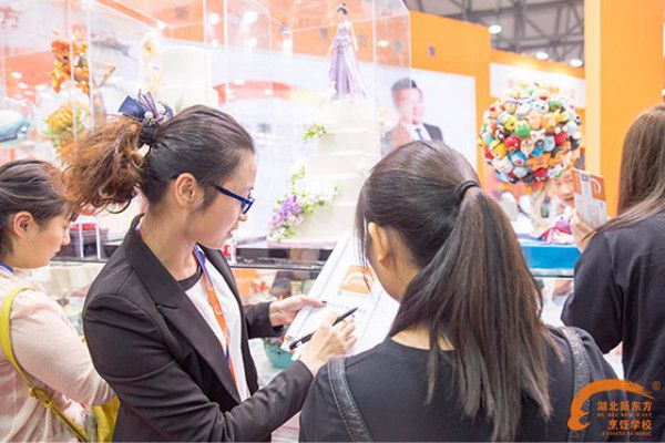 玩偶设计师林良如：怪趣毛毡展览——《23个小怪兽》