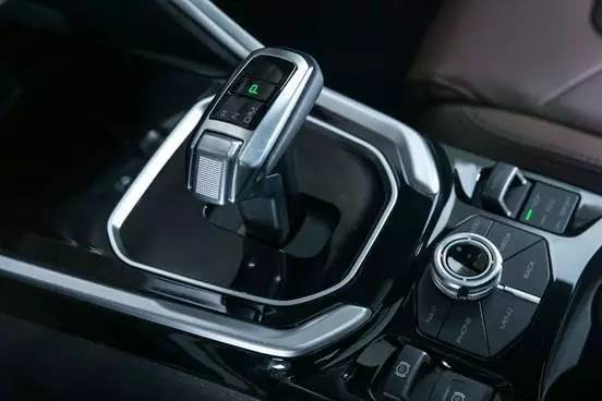 试驾全新哈弗h6冠军版2.0t,哈弗h6国潮版2.0t冠军版试驾