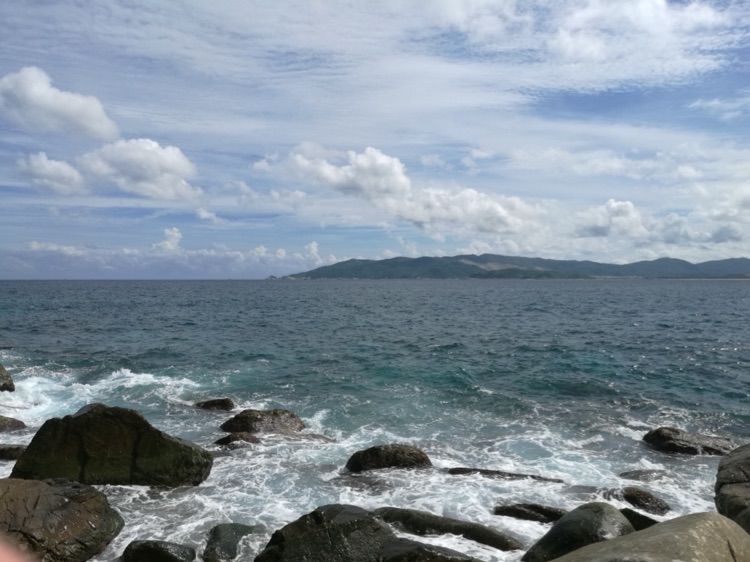 浪在枕边海在目前——海南三亚行