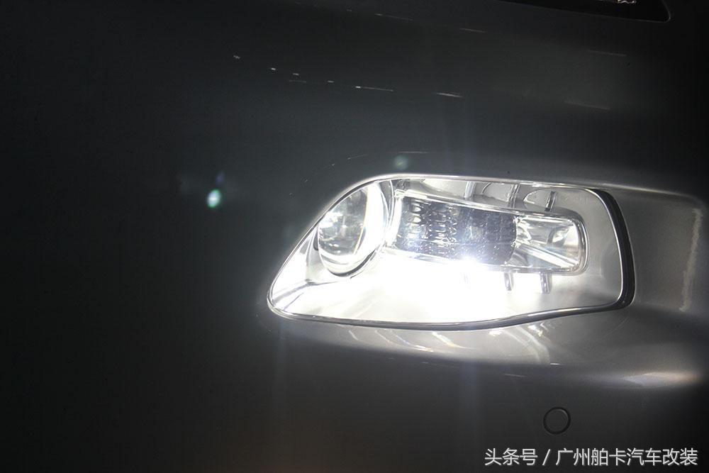 吉普自由光大灯改装,jeep自由光改装海拉5透镜