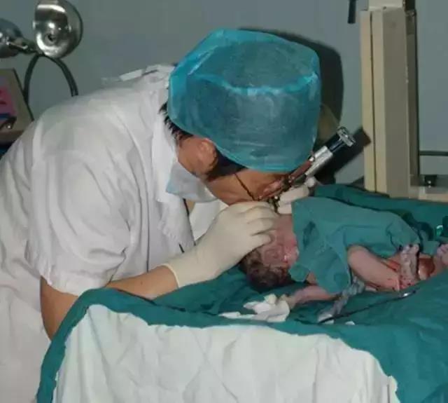 医者看来不能自医啥意思,怎么看待国内医生的工作态度