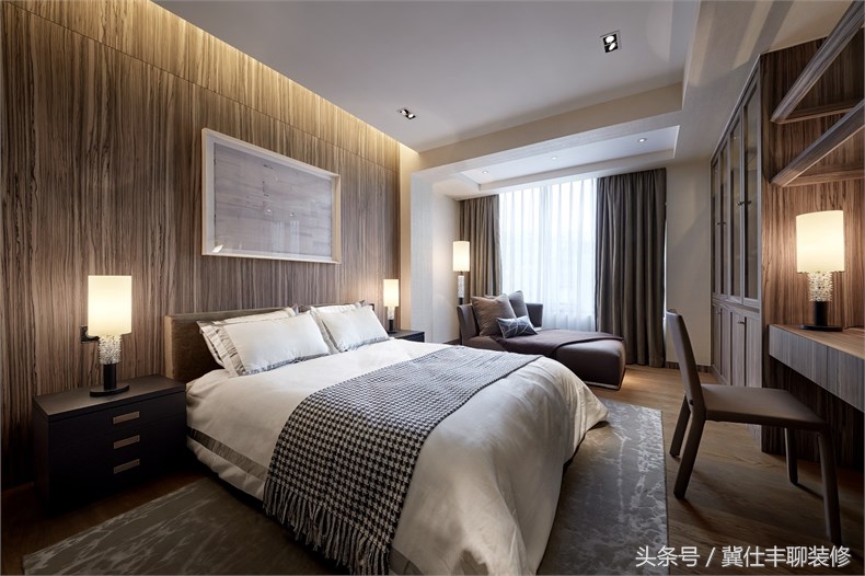 富豪的两栋别墅连为一体，一栋家人住，另一栋招待客人